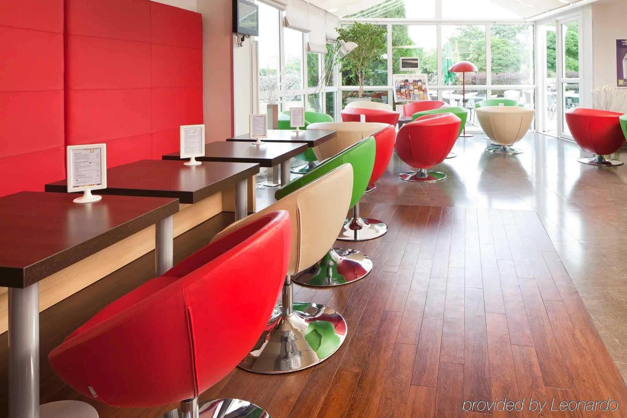 Hotel ibis Styles Chinon Exteriér fotografie